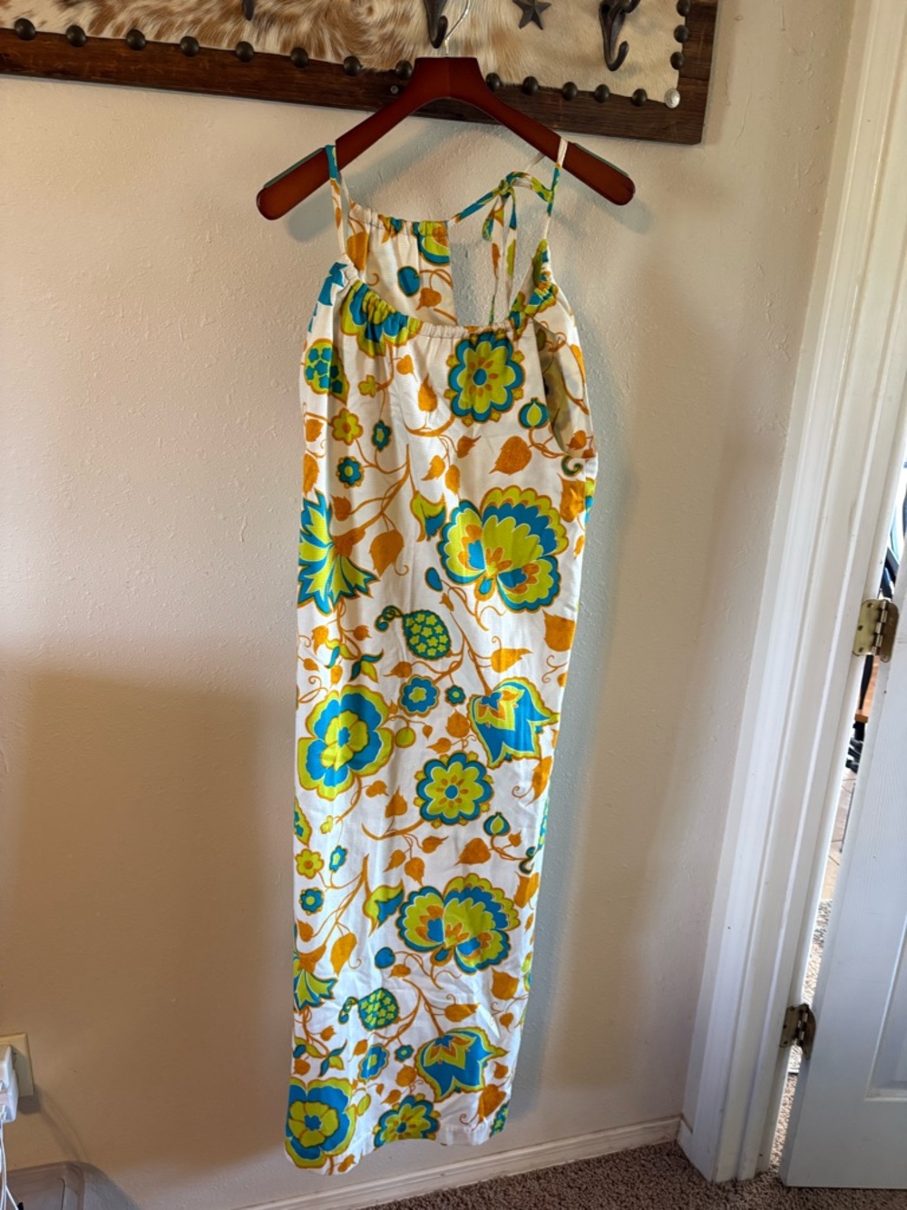 ANDRADE White Maxi Dress with Blue, Green and Gold Floral Print - Picture 2 of 10